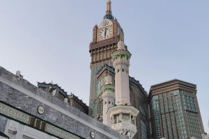 غرفة ثنائية مطلة على المدينة